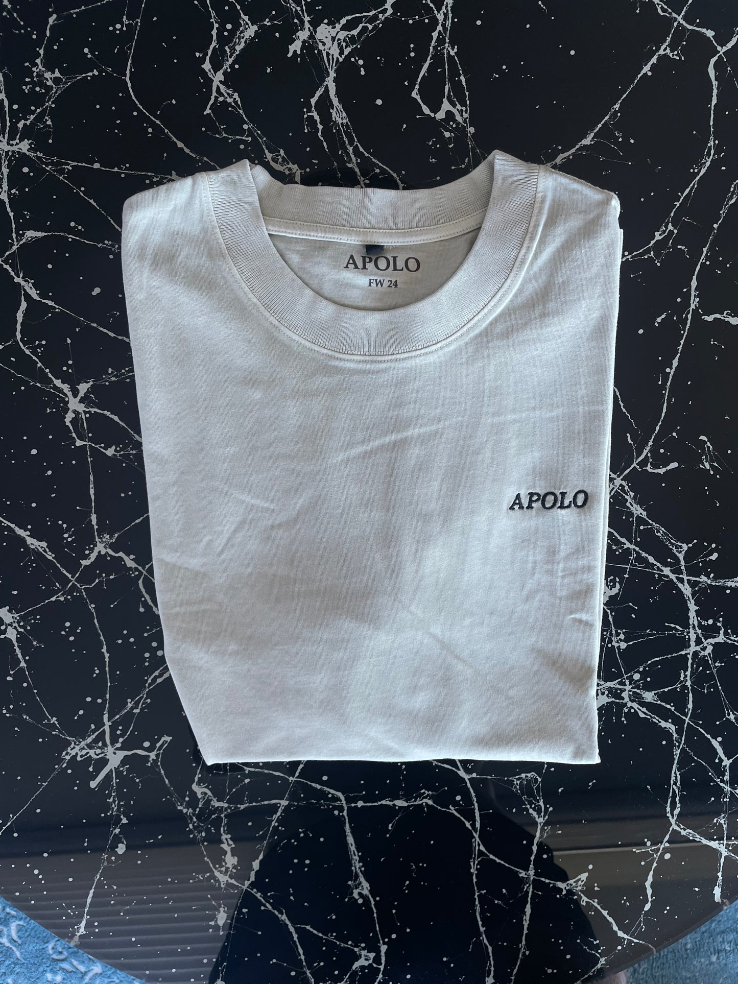 WASHED WHITE CURSIVE SHIRT